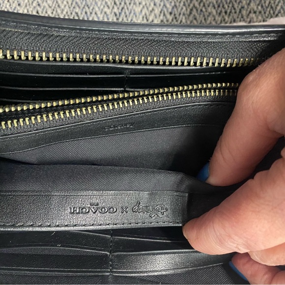 Coach X Disney Mickey Mouse wallet - Picture 3 of 6